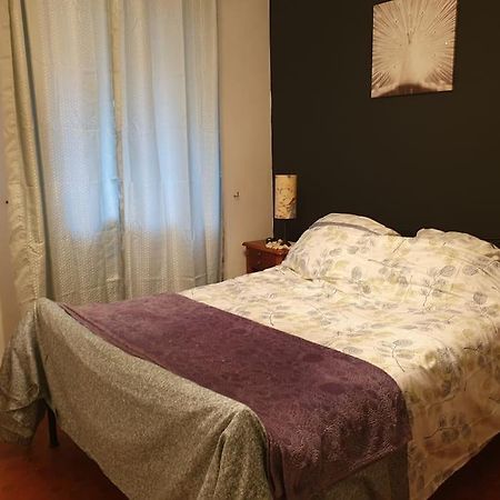 הוילה ויילפרנץ'-דה-קונפלן Jolie Maison Avec Jardin מראה חיצוני תמונה