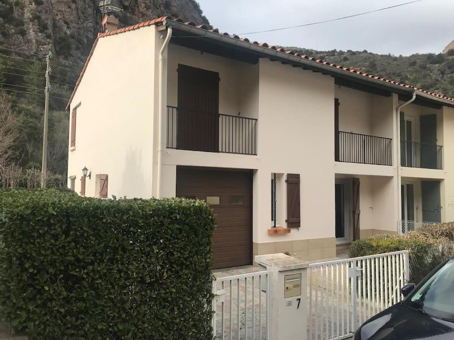 הוילה ויילפרנץ'-דה-קונפלן Jolie Maison Avec Jardin מראה חיצוני תמונה